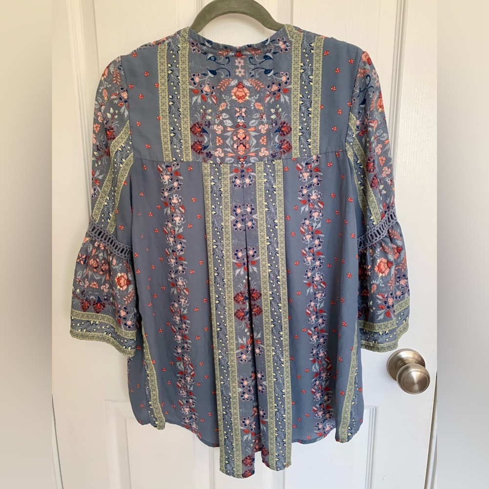 Knox Rose Blue Floral Lace-Trim Peasant Blouse - Picture 2 of 5